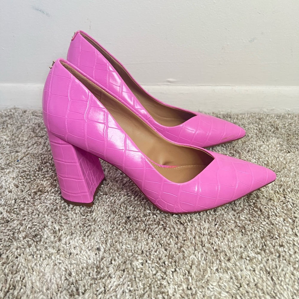 Pink Croc-Effect Block Heel Pumps Faux Leather Pointed Toe - Picture 2 of 6